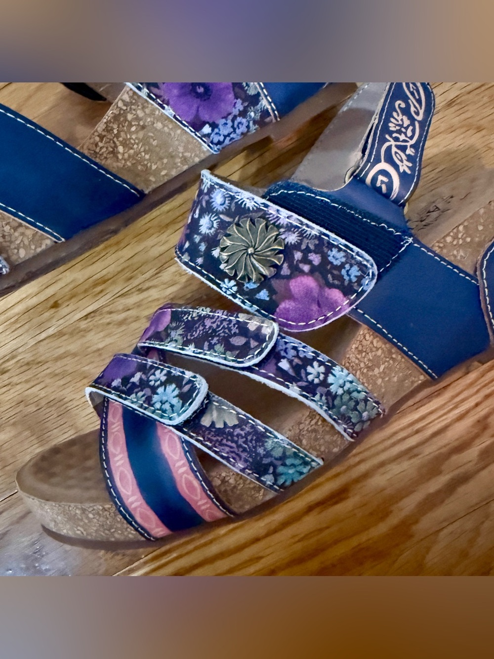 L’Artiste Spring Step Rolzah Floral Wedge Sandals Navy Multi 6.5-7 NWT - Picture 7 of 12